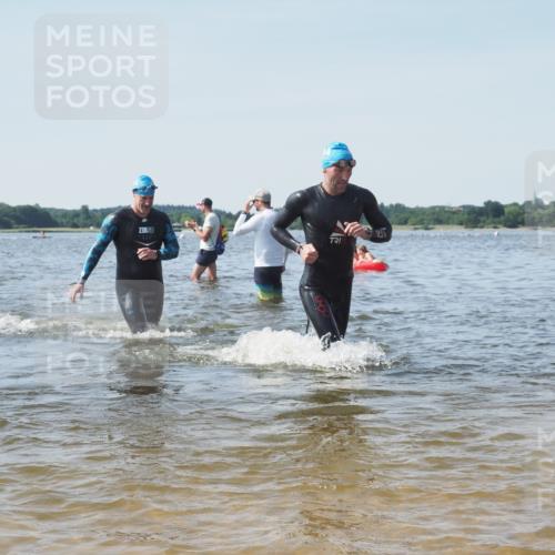 22.06.2025 - Viking Triathlon KatJ http://msf.ph/oto/8101252 22.06.2025 10:33:35 Schwimmen 5, 38, 149, 255, 300, 304, 348, 382, 457, 522, 524 meine-sportfotos.de