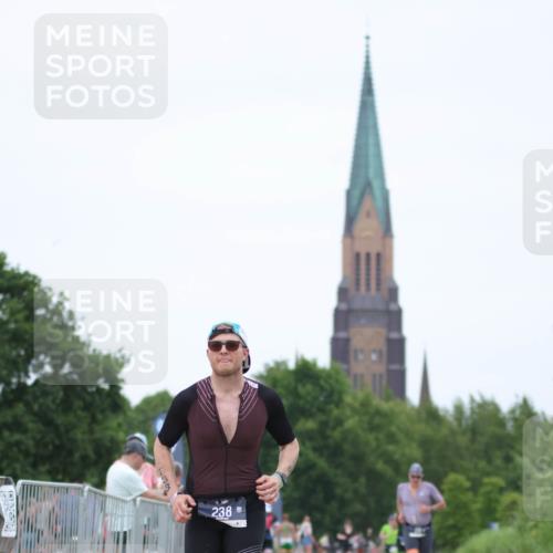 22.06.2025 - Viking Triathlon H.Heesch http://msf.ph/oto/8101276 22.06.2025 15:44:07 Laufen 238 meine-sportfotos.de