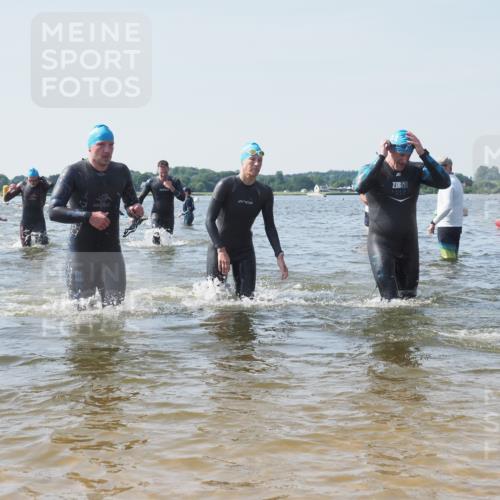 22.06.2025 - Viking Triathlon KatJ http://msf.ph/oto/8101278 22.06.2025 10:33:36 Schwimmen 5, 38, 149, 255, 304, 348, 382, 457, 522, 524 meine-sportfotos.de