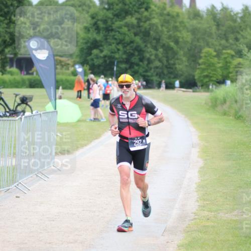 22.06.2025 - Viking Triathlon H.Heesch http://msf.ph/oto/8101283 22.06.2025 16:46:15 Laufen 292 meine-sportfotos.de