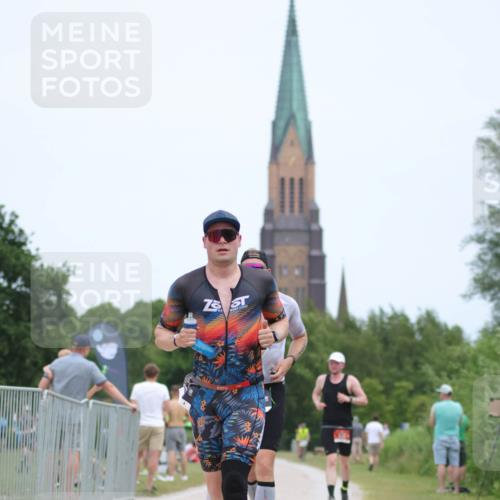 22.06.2025 - Viking Triathlon H.Heesch http://msf.ph/oto/8101310 22.06.2025 13:35:39 Laufen 242, 355, 635 meine-sportfotos.de
