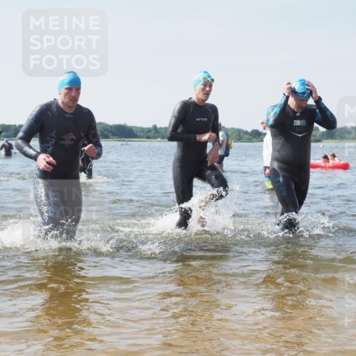 22.06.2025 - Viking Triathlon KatJ http://msf.ph/oto/8101314 22.06.2025 10:33:37 Schwimmen 5, 38, 149, 255, 304, 348, 382, 457, 522, 524 meine-sportfotos.de
