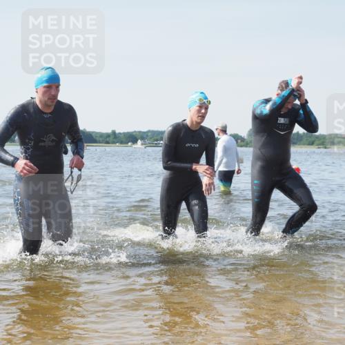 22.06.2025 - Viking Triathlon KatJ http://msf.ph/oto/8101339 22.06.2025 10:33:38 Schwimmen 5, 38, 149, 255, 304, 348, 382, 457, 522, 524 meine-sportfotos.de