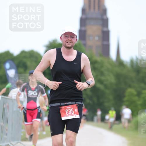 22.06.2025 - Viking Triathlon H.Heesch http://msf.ph/oto/8101373 22.06.2025 13:35:45 Laufen 242, 355, 635, 639 meine-sportfotos.de