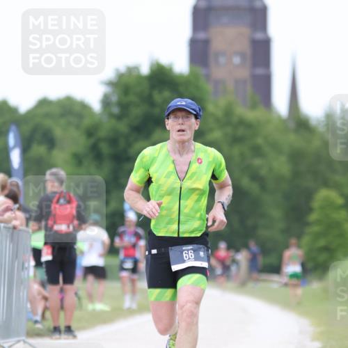 22.06.2025 - Viking Triathlon H.Heesch http://msf.ph/oto/8101381 22.06.2025 15:44:25 Laufen 66, 84, 276 meine-sportfotos.de