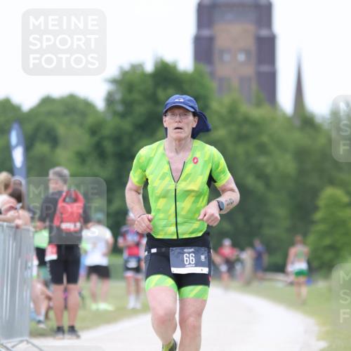 22.06.2025 - Viking Triathlon H.Heesch http://msf.ph/oto/8101389 22.06.2025 15:44:25 Laufen 66, 84, 276 meine-sportfotos.de