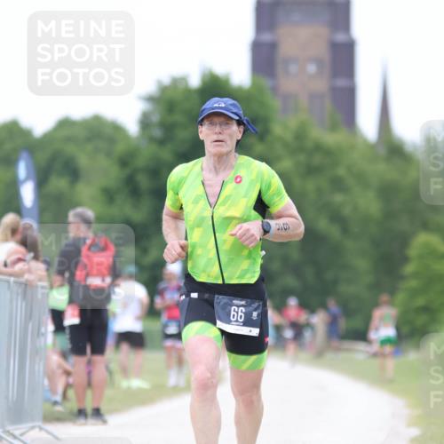 22.06.2025 - Viking Triathlon H.Heesch http://msf.ph/oto/8101395 22.06.2025 15:44:25 Laufen 66, 84, 276 meine-sportfotos.de