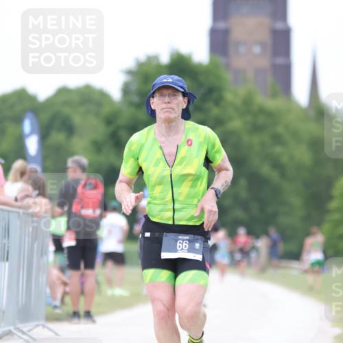 22.06.2025 - Viking Triathlon H.Heesch http://msf.ph/oto/8101406 22.06.2025 15:44:25 Laufen 66, 84, 276 meine-sportfotos.de