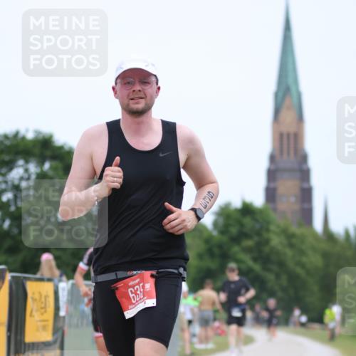 22.06.2025 - Viking Triathlon H.Heesch http://msf.ph/oto/8101409 22.06.2025 13:35:47 Laufen 479, 635, 639 meine-sportfotos.de