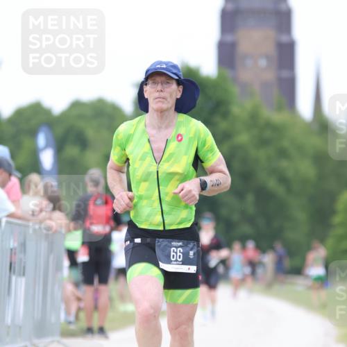 22.06.2025 - Viking Triathlon H.Heesch http://msf.ph/oto/8101428 22.06.2025 15:44:26 Laufen 66, 84, 276 meine-sportfotos.de