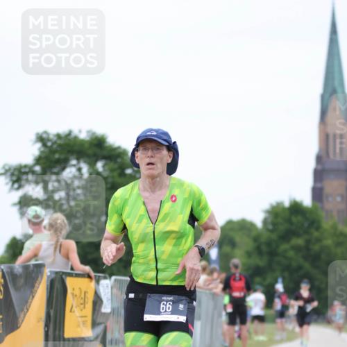 22.06.2025 - Viking Triathlon H.Heesch http://msf.ph/oto/8101436 22.06.2025 15:44:27 Laufen 66, 84, 276 meine-sportfotos.de