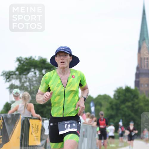 22.06.2025 - Viking Triathlon H.Heesch http://msf.ph/oto/8101440 22.06.2025 15:44:27 Laufen 66, 84, 276 meine-sportfotos.de