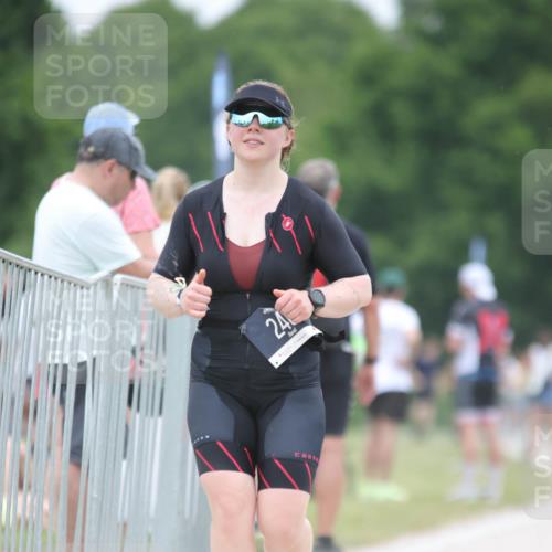 22.06.2025 - Viking Triathlon H.Heesch http://msf.ph/oto/8101463 22.06.2025 15:44:36 Laufen 240 meine-sportfotos.de