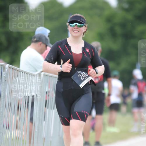 22.06.2025 - Viking Triathlon H.Heesch http://msf.ph/oto/8101475 22.06.2025 15:44:36 Laufen 240 meine-sportfotos.de