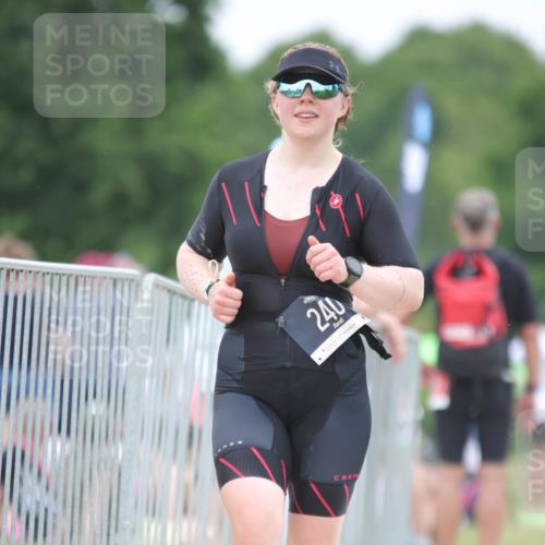 22.06.2025 - Viking Triathlon H.Heesch http://msf.ph/oto/8101496 22.06.2025 15:44:37 Laufen 240 meine-sportfotos.de