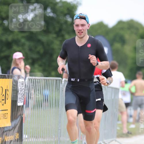 22.06.2025 - Viking Triathlon H.Heesch http://msf.ph/oto/8101532 22.06.2025 13:36:02 Laufen 87, 288, 641 meine-sportfotos.de