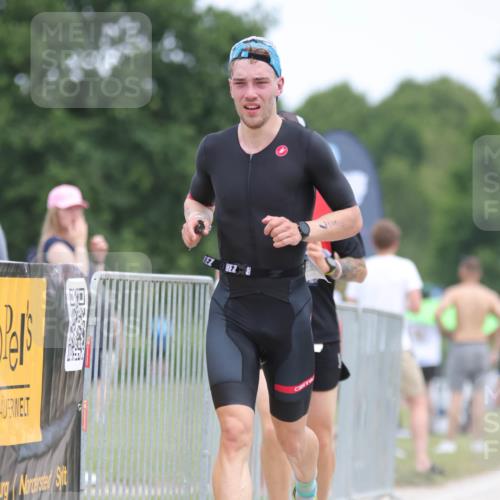 22.06.2025 - Viking Triathlon H.Heesch http://msf.ph/oto/8101541 22.06.2025 13:36:02 Laufen 87, 288, 641 meine-sportfotos.de