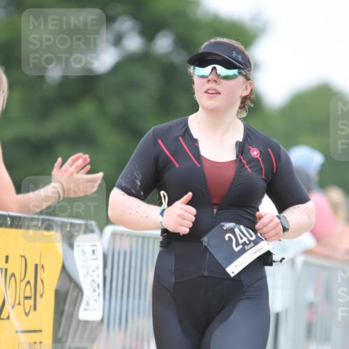 22.06.2025 - Viking Triathlon H.Heesch http://msf.ph/oto/8101547 22.06.2025 15:44:38 Laufen 240 meine-sportfotos.de