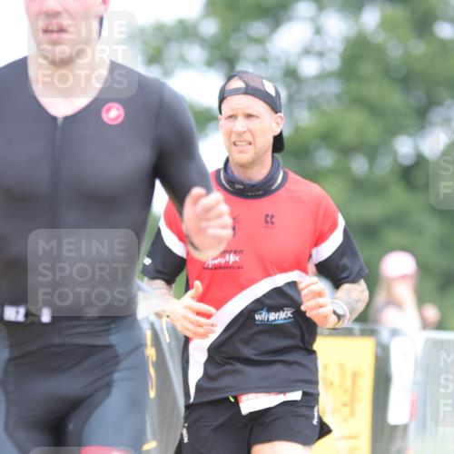22.06.2025 - Viking Triathlon H.Heesch http://msf.ph/oto/8101548 22.06.2025 13:36:04 Laufen 87, 288, 641 meine-sportfotos.de