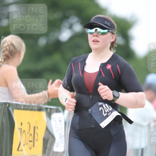 22.06.2025 - Viking Triathlon H.Heesch http://msf.ph/oto/8101559 22.06.2025 15:44:38 Laufen 240 meine-sportfotos.de