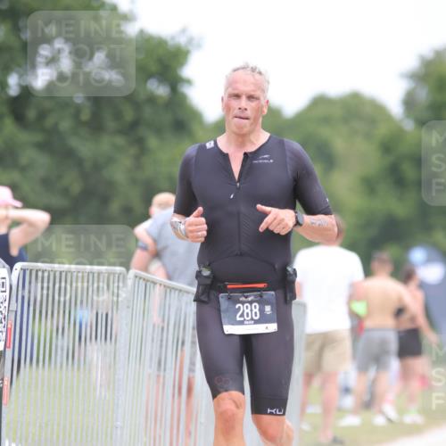 22.06.2025 - Viking Triathlon H.Heesch http://msf.ph/oto/8101560 22.06.2025 13:36:07 Laufen 87, 288, 641 meine-sportfotos.de