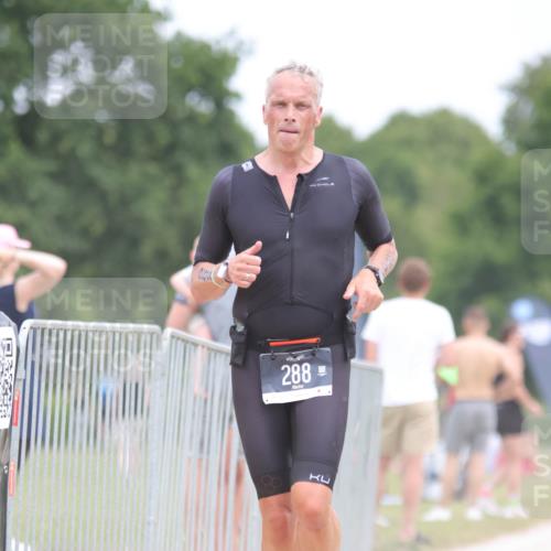 22.06.2025 - Viking Triathlon H.Heesch http://msf.ph/oto/8101563 22.06.2025 13:36:07 Laufen 87, 288, 641 meine-sportfotos.de