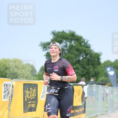 22.06.2025 - Viking Triathlon H.Heesch http://msf.ph/oto/8101658 22.06.2025 16:47:39 Laufen 476 meine-sportfotos.de