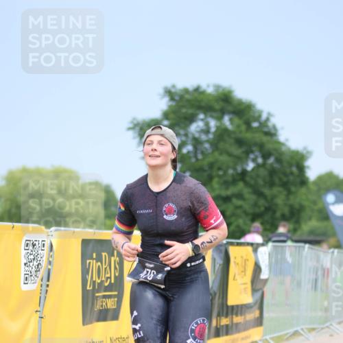 22.06.2025 - Viking Triathlon H.Heesch http://msf.ph/oto/8101669 22.06.2025 16:47:39 Laufen 476 meine-sportfotos.de