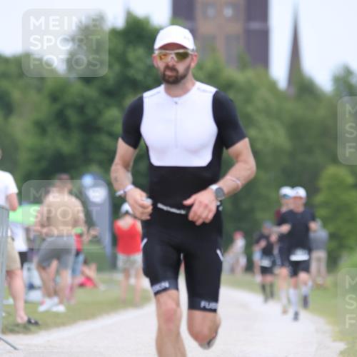 22.06.2025 - Viking Triathlon H.Heesch http://msf.ph/oto/8101701 22.06.2025 13:36:18 Laufen 7, 408 meine-sportfotos.de