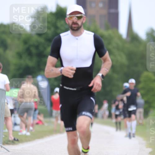 22.06.2025 - Viking Triathlon H.Heesch http://msf.ph/oto/8101709 22.06.2025 13:36:18 Laufen 7, 408 meine-sportfotos.de