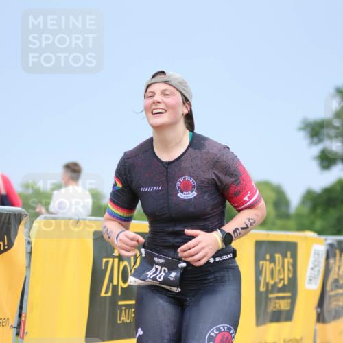 22.06.2025 - Viking Triathlon H.Heesch http://msf.ph/oto/8101740 22.06.2025 16:47:39 Laufen 476 meine-sportfotos.de