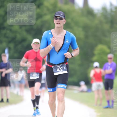 22.06.2025 - Viking Triathlon H.Heesch http://msf.ph/oto/8101762 22.06.2025 15:45:14 Laufen 422 meine-sportfotos.de