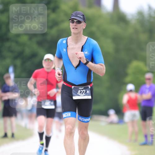 22.06.2025 - Viking Triathlon H.Heesch http://msf.ph/oto/8101776 22.06.2025 15:45:14 Laufen 422 meine-sportfotos.de