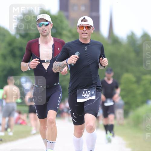 22.06.2025 - Viking Triathlon H.Heesch http://msf.ph/oto/8101797 22.06.2025 13:36:27 Laufen 442, 527 meine-sportfotos.de