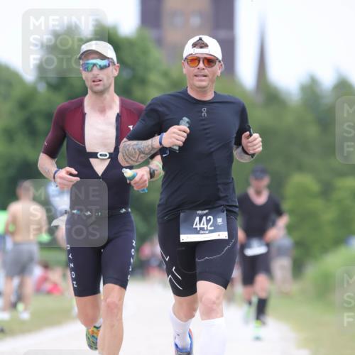 22.06.2025 - Viking Triathlon H.Heesch http://msf.ph/oto/8101805 22.06.2025 13:36:27 Laufen 442, 527 meine-sportfotos.de