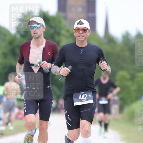 22.06.2025 - Viking Triathlon H.Heesch http://msf.ph/oto/8101811 22.06.2025 13:36:27 Laufen 442, 527 meine-sportfotos.de