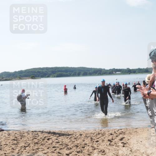22.06.2025 - Viking Triathlon MichiJ http://msf.ph/oto/8101837 22.06.2025 10:45:49 Schwimmen 95, 360, 372, 425, 468, 519, 615, 621, 633 meine-sportfotos.de