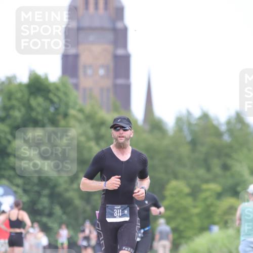 22.06.2025 - Viking Triathlon H.Heesch http://msf.ph/oto/8101856 22.06.2025 13:36:32 Laufen 311, 442, 527 meine-sportfotos.de