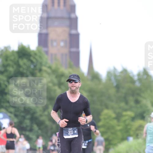 22.06.2025 - Viking Triathlon H.Heesch http://msf.ph/oto/8101866 22.06.2025 13:36:32 Laufen 311, 442, 527 meine-sportfotos.de