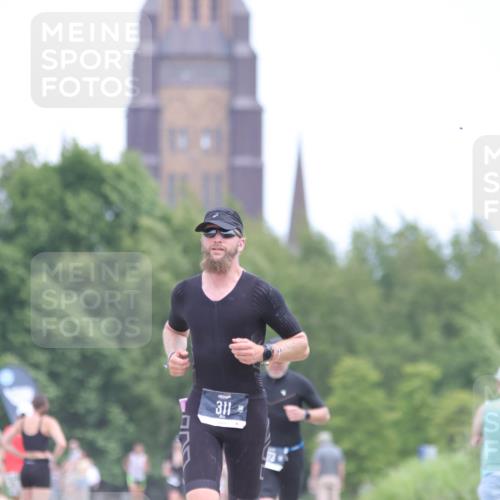 22.06.2025 - Viking Triathlon H.Heesch http://msf.ph/oto/8101887 22.06.2025 13:36:32 Laufen 311, 442, 527 meine-sportfotos.de