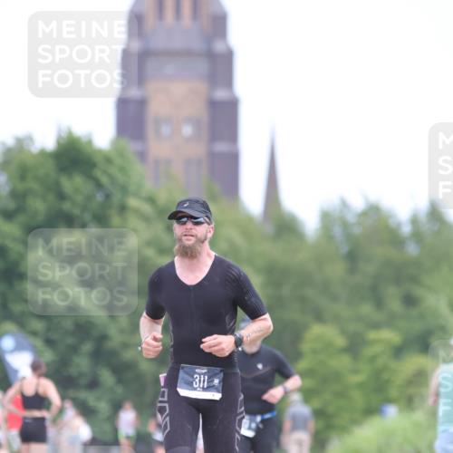 22.06.2025 - Viking Triathlon H.Heesch http://msf.ph/oto/8101898 22.06.2025 13:36:32 Laufen 311, 442, 527 meine-sportfotos.de