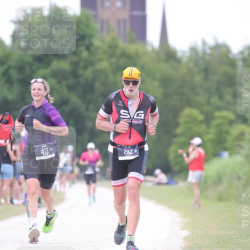 22.06.2025 - Viking Triathlon H.Heesch http://msf.ph/oto/8101935 22.06.2025 15:45:45 Laufen 292, 412 meine-sportfotos.de