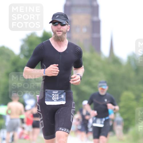 22.06.2025 - Viking Triathlon H.Heesch http://msf.ph/oto/8101938 22.06.2025 13:36:34 Laufen 173, 311, 442, 527 meine-sportfotos.de
