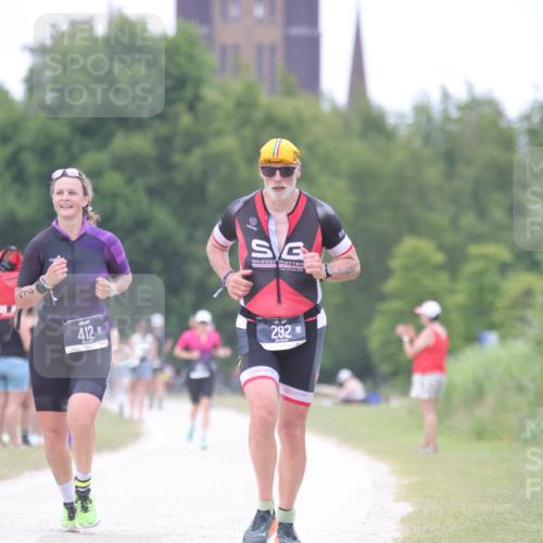 22.06.2025 - Viking Triathlon H.Heesch http://msf.ph/oto/8101946 22.06.2025 15:45:45 Laufen 292, 412 meine-sportfotos.de