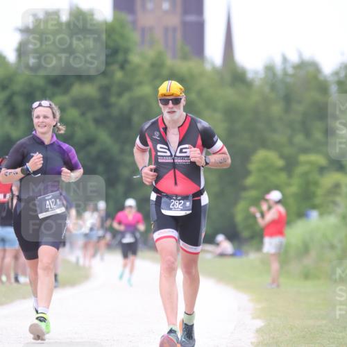 22.06.2025 - Viking Triathlon H.Heesch http://msf.ph/oto/8101952 22.06.2025 15:45:45 Laufen 292, 412 meine-sportfotos.de