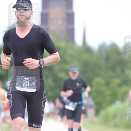 22.06.2025 - Viking Triathlon H.Heesch http://msf.ph/oto/8101974 22.06.2025 13:36:34 Laufen 173, 311, 442, 527 meine-sportfotos.de