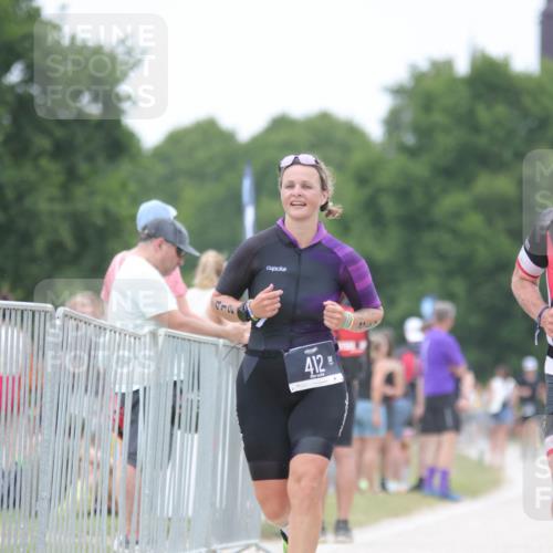 22.06.2025 - Viking Triathlon H.Heesch http://msf.ph/oto/8101975 22.06.2025 15:45:47 Laufen 292, 412 meine-sportfotos.de