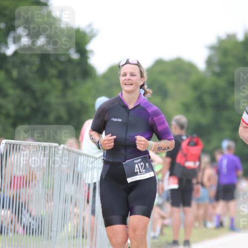 22.06.2025 - Viking Triathlon H.Heesch http://msf.ph/oto/8101992 22.06.2025 15:45:47 Laufen 292, 412 meine-sportfotos.de