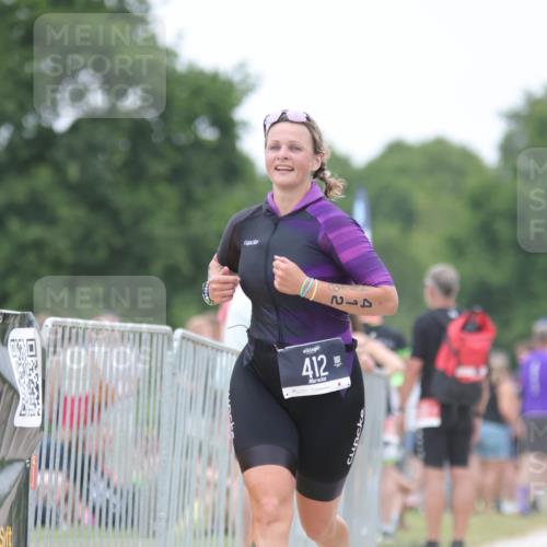22.06.2025 - Viking Triathlon H.Heesch http://msf.ph/oto/8102007 22.06.2025 15:45:48 Laufen 292, 412 meine-sportfotos.de