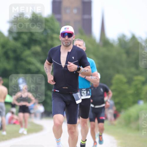 22.06.2025 - Viking Triathlon H.Heesch http://msf.ph/oto/8102027 22.06.2025 13:36:42 Laufen 125, 128, 173 meine-sportfotos.de
